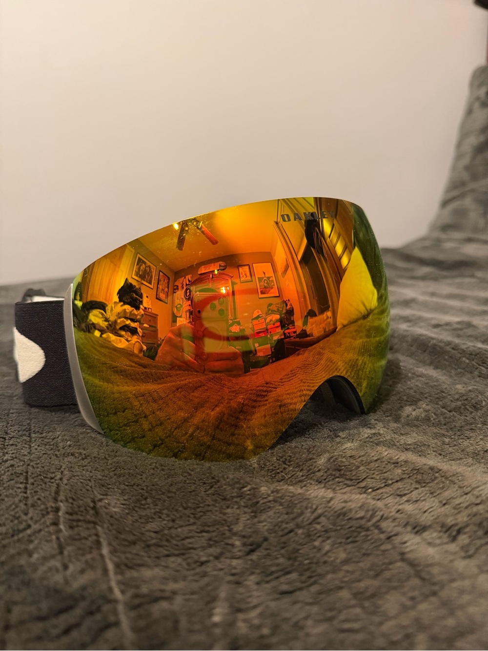 Oakley Men's Mirrored Orange Gold Snow Goggles